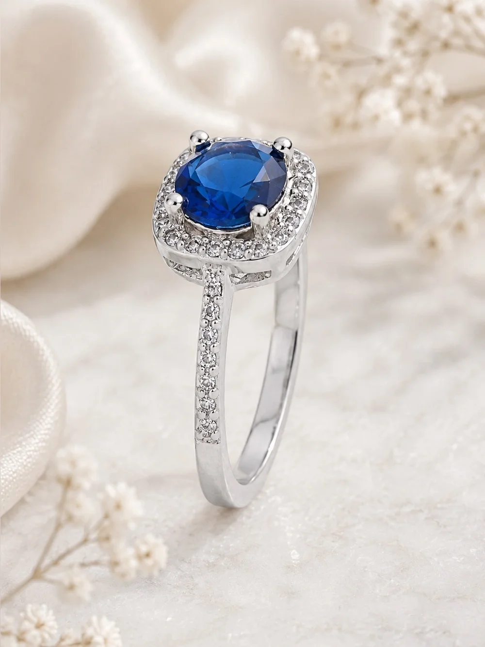 Blue and White CZ Silvertone Halo Ring Size 9.5 – 0.91 Ctw Sapphire Blue Ring